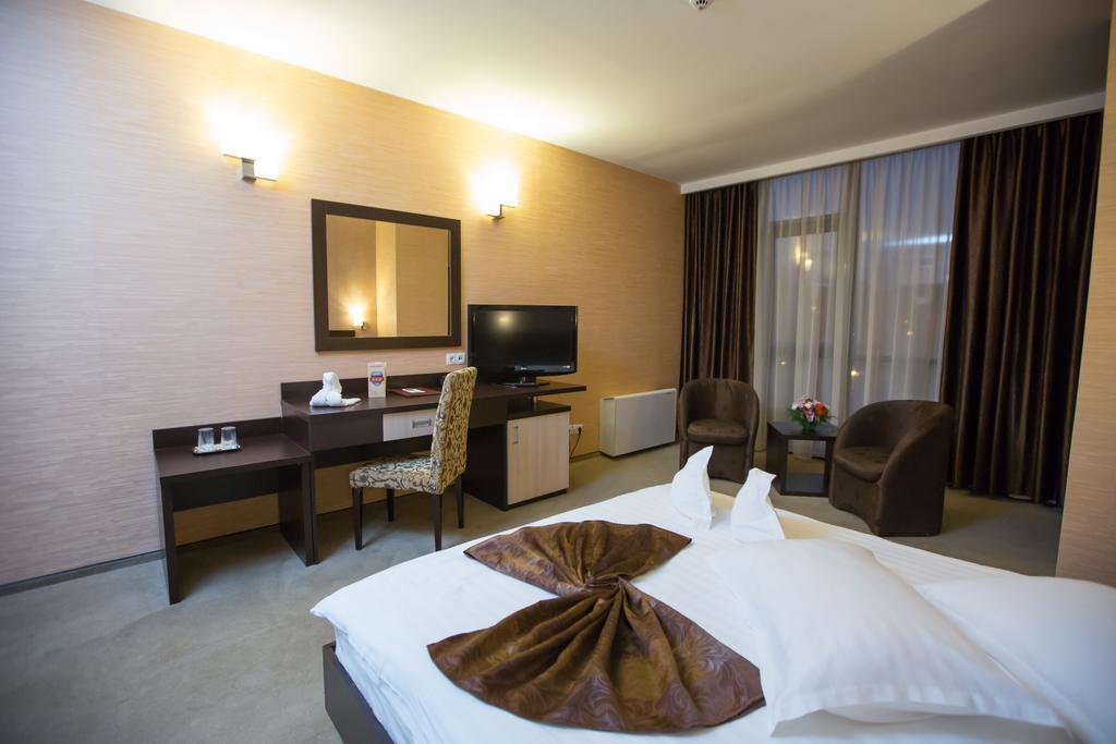 Hotel Meliss Крайова Номер фото