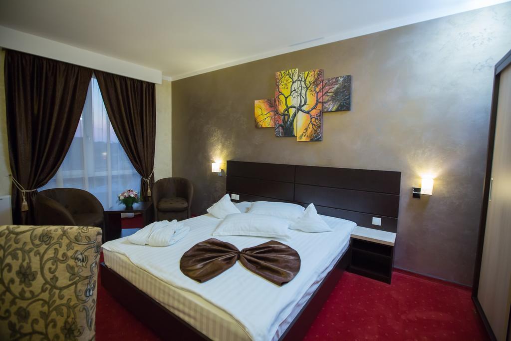 Hotel Meliss Крайова Номер фото