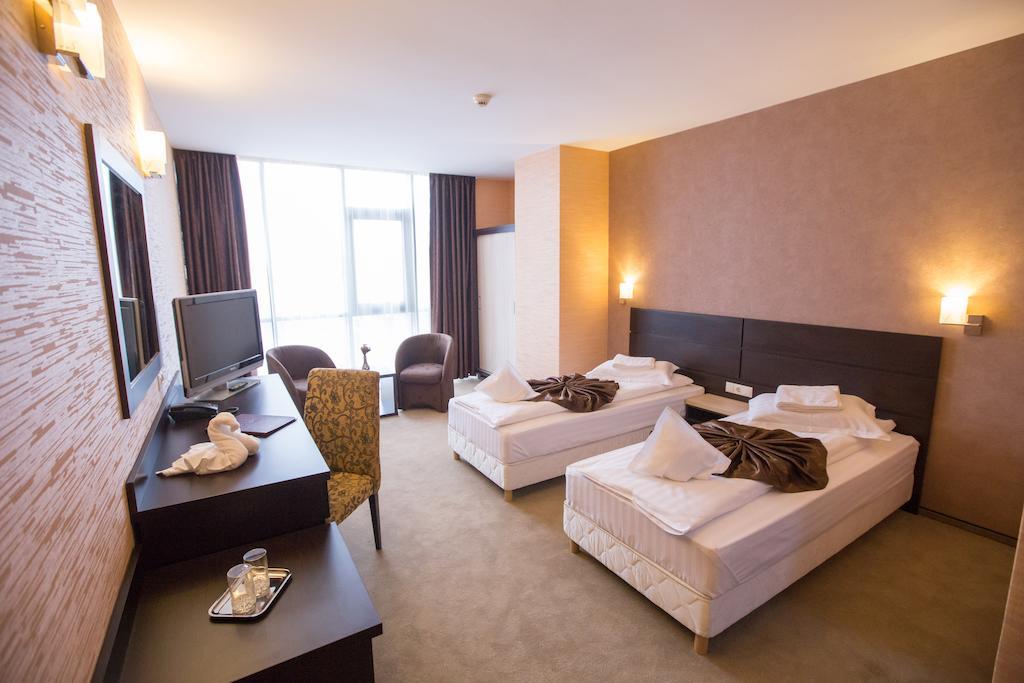 Hotel Meliss Крайова Номер фото