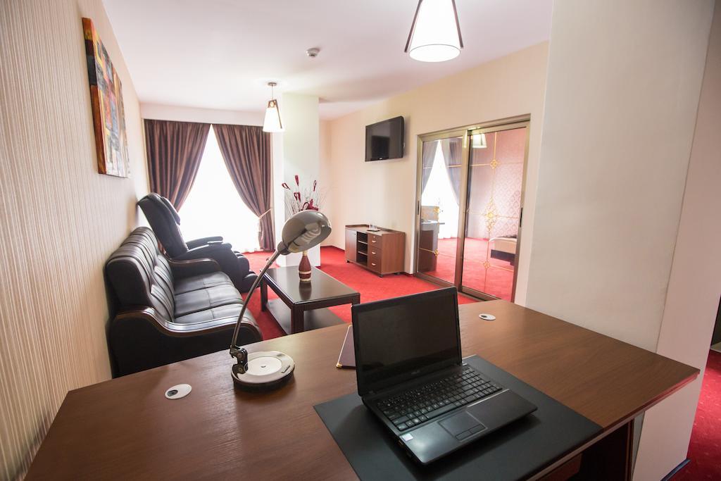 Hotel Meliss Крайова Номер фото