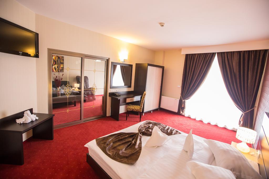 Hotel Meliss Крайова Номер фото